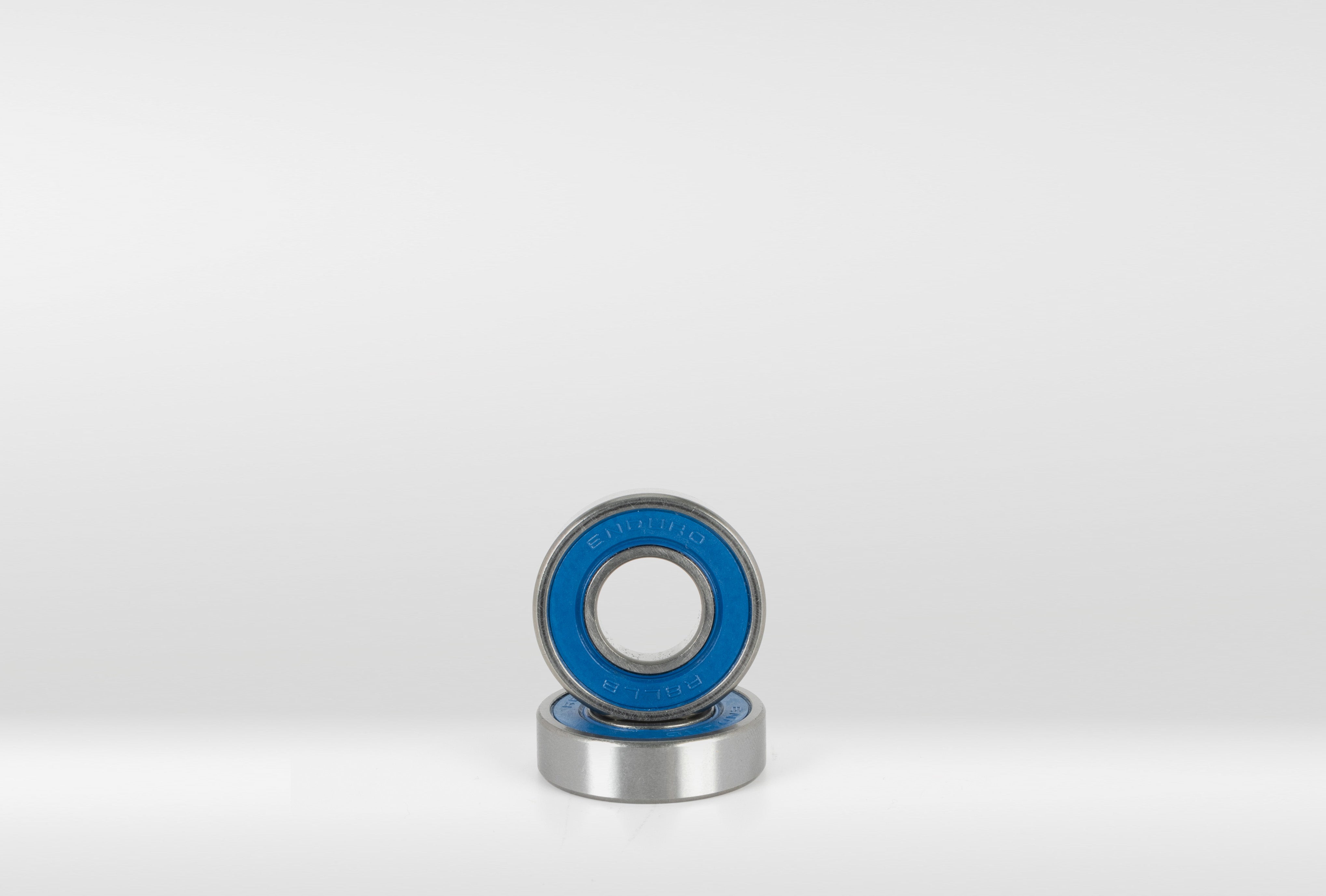 R8 - blue seal